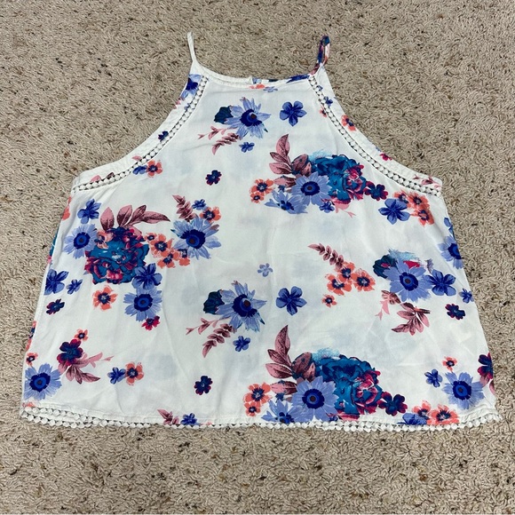 Large floral tank top - Picture 9 of 9
